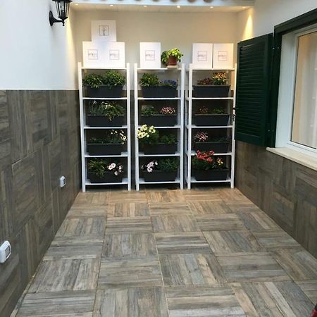 那不勒斯La Scalinata Di Chiaia住宿加早餐旅馆 外观 照片